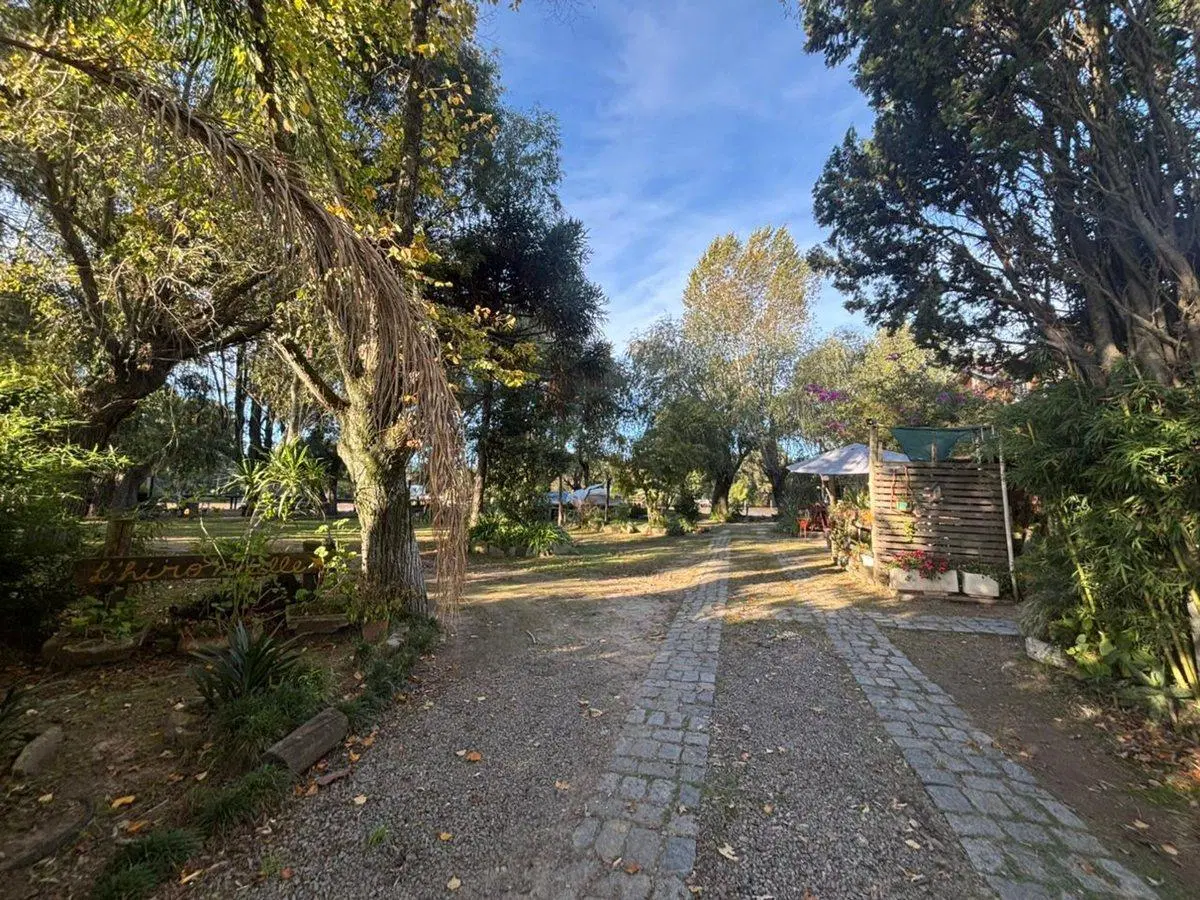 EXCELENTE LOTE AL RIO LUJAN CON ACCESO POR TIERRA 4