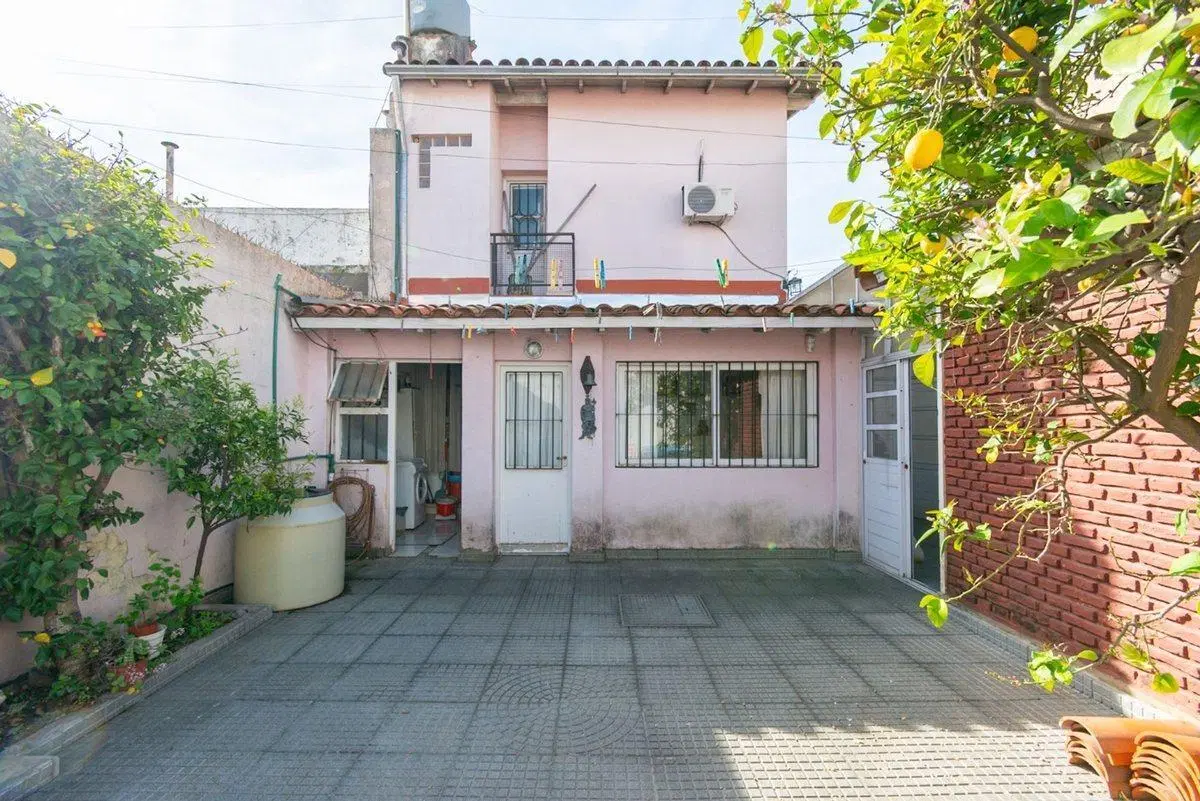 Venta Casa 4 Amb. Pileta APTO CRÉDITO 3