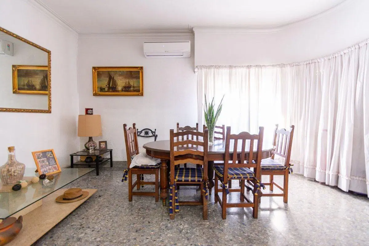 Venta Casa 4 Amb. Pileta APTO CRÉDITO 5