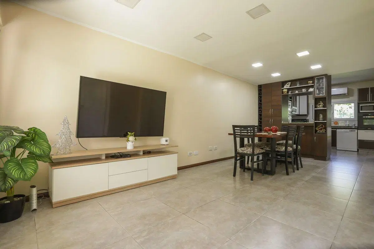 Casa de 5 ambientes ACEPTA PERMUTA 5