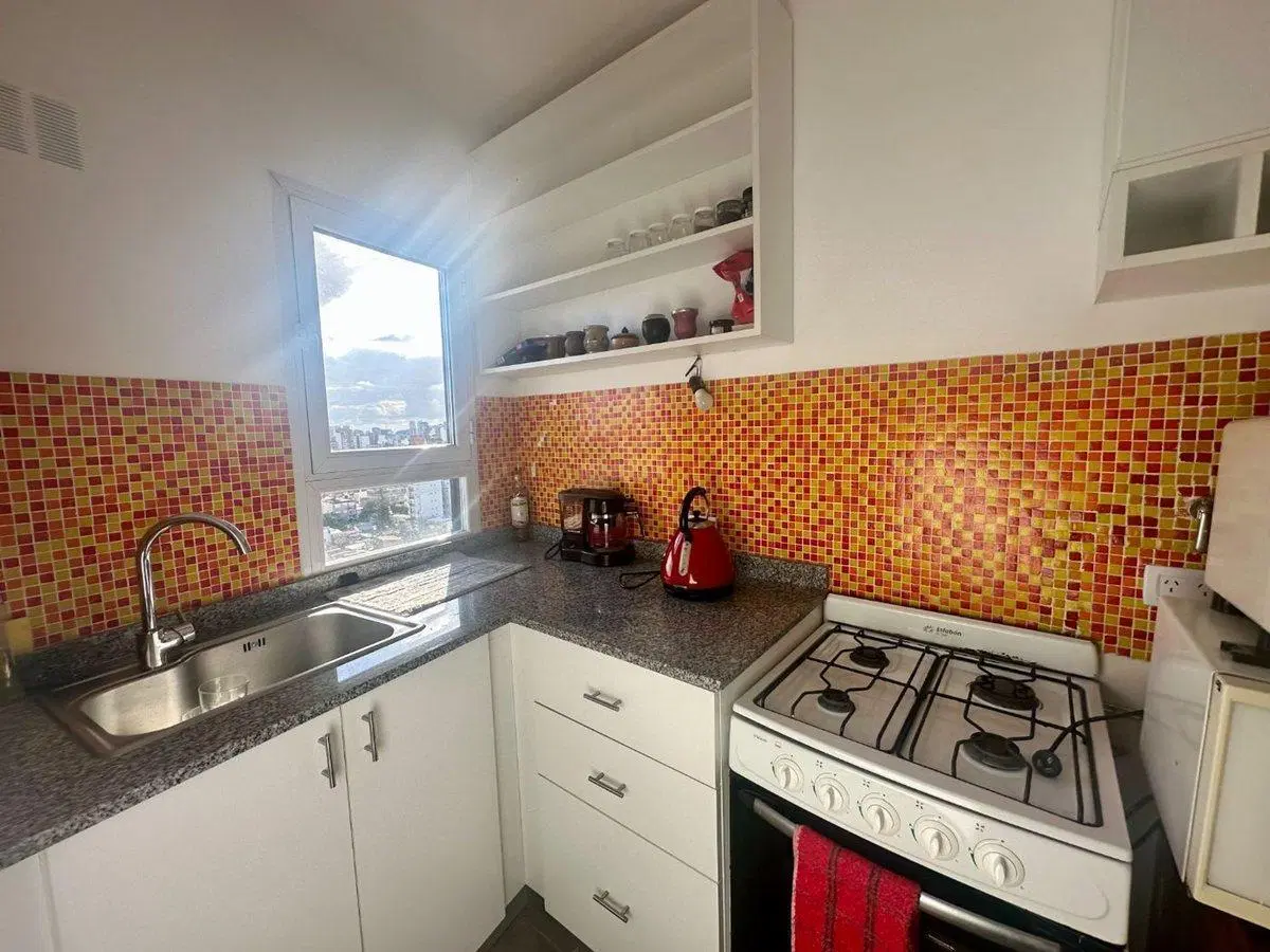 VENTA DEPARTAMENTO 2 AMBIENTES BOEDO PISO ALTO 3