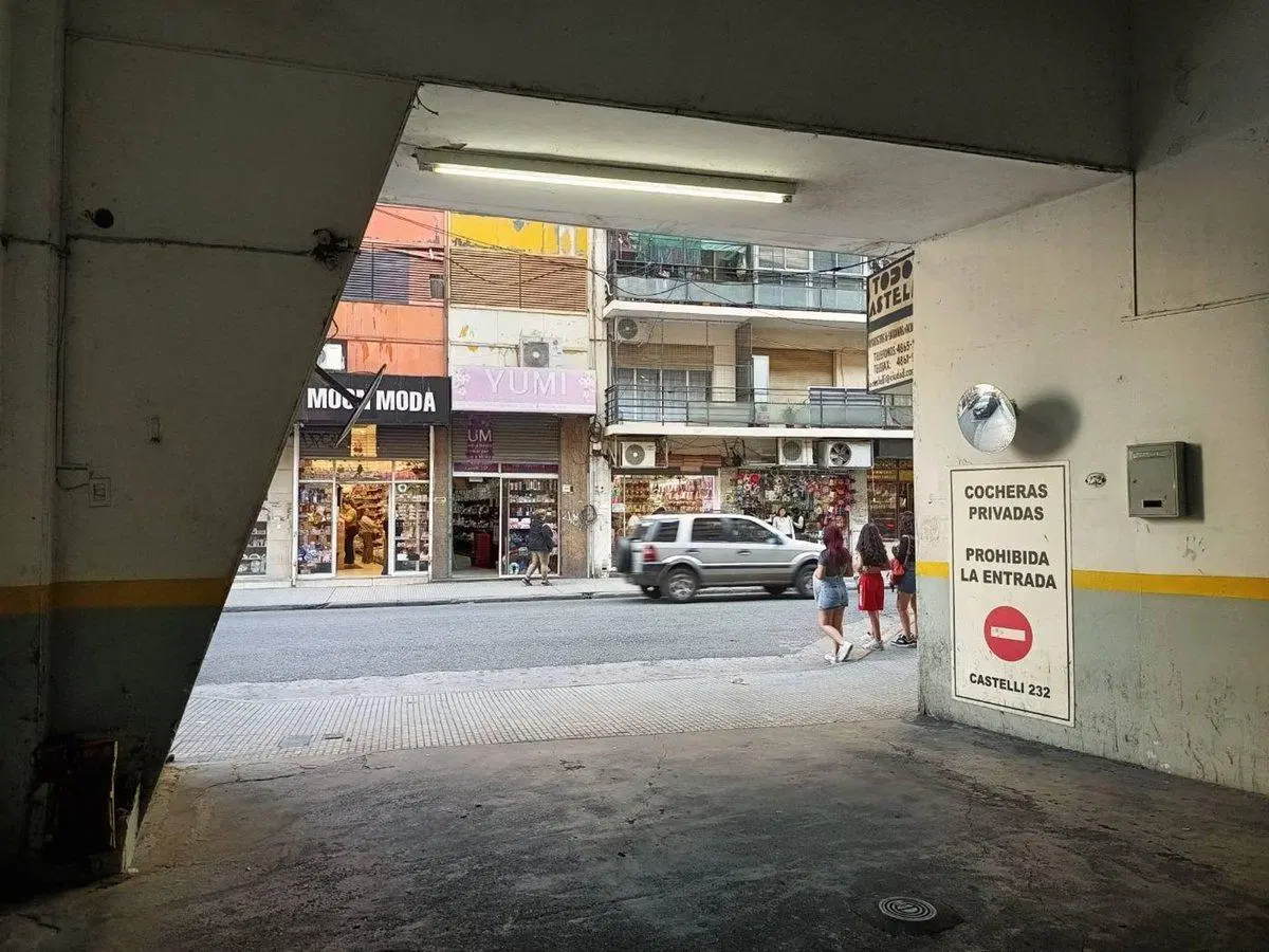 VENTA 3 COCHERAS EN LOTE - BALVANERA 4