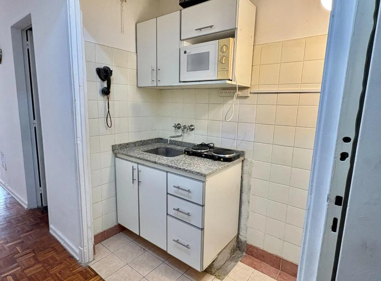 ALQUILER MONOAMBIENTE - PISO 8º 2