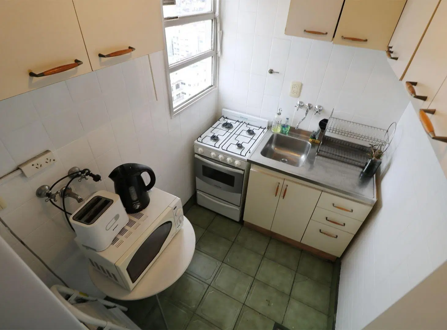 VENTA DEPARTAMENTO 3 AMB BARRIO NORTE CON BALCON 4