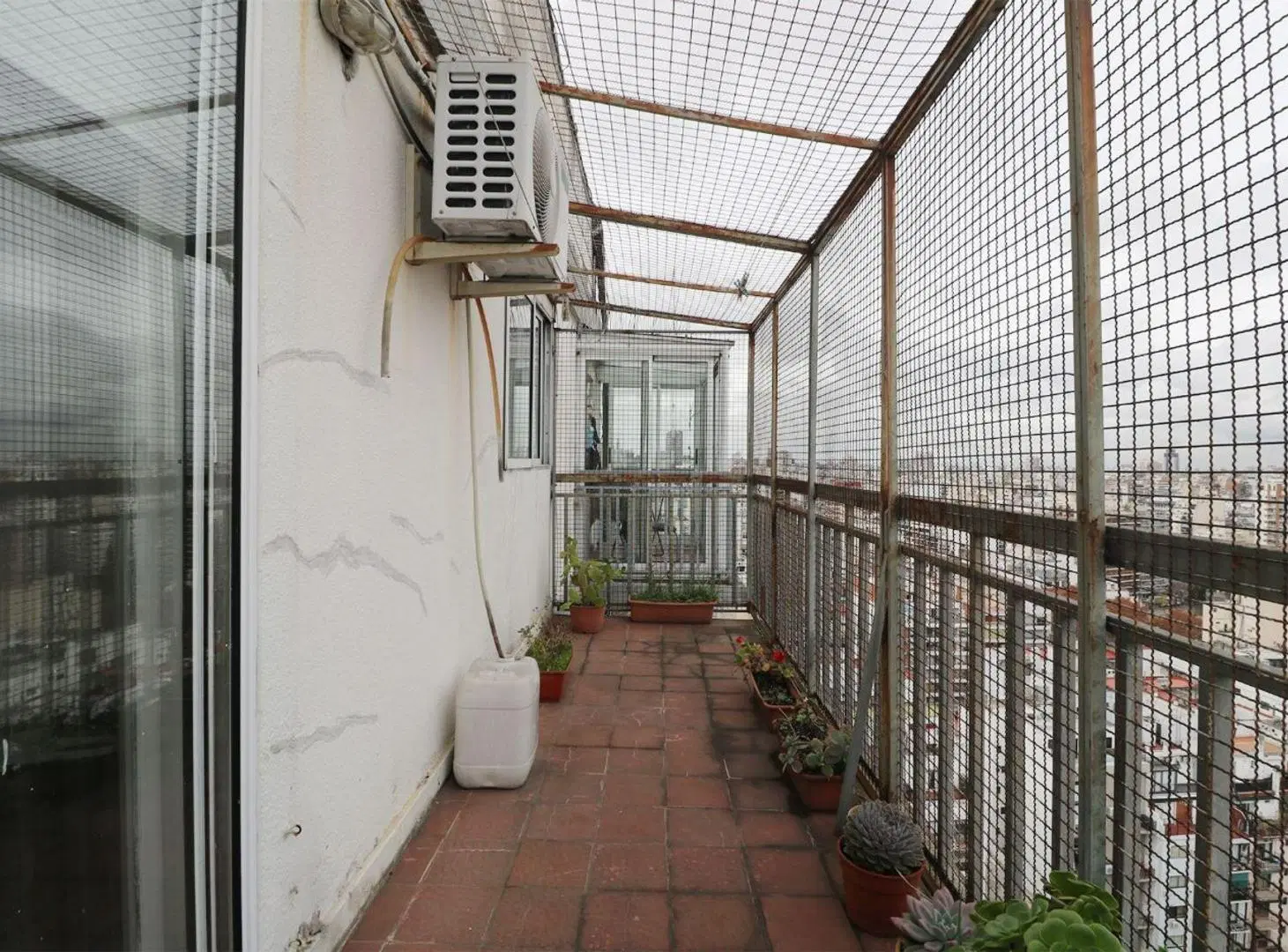 VENTA DEPARTAMENTO 3 AMB BARRIO NORTE CON BALCON 2