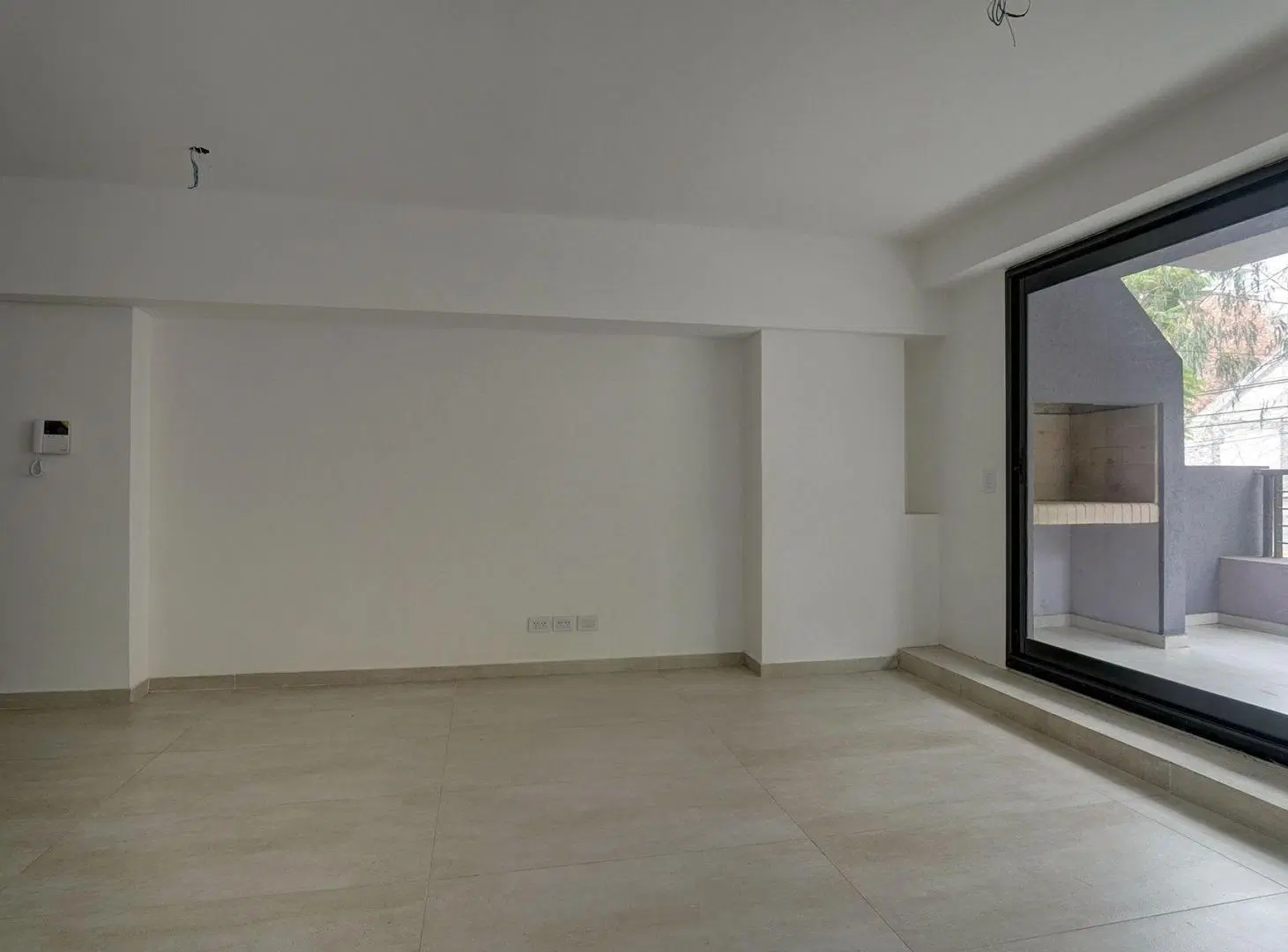 DEPTO 3 AMB C/BALCÓN Y PARRILLA- VENTA/ V. URQUIZA 2