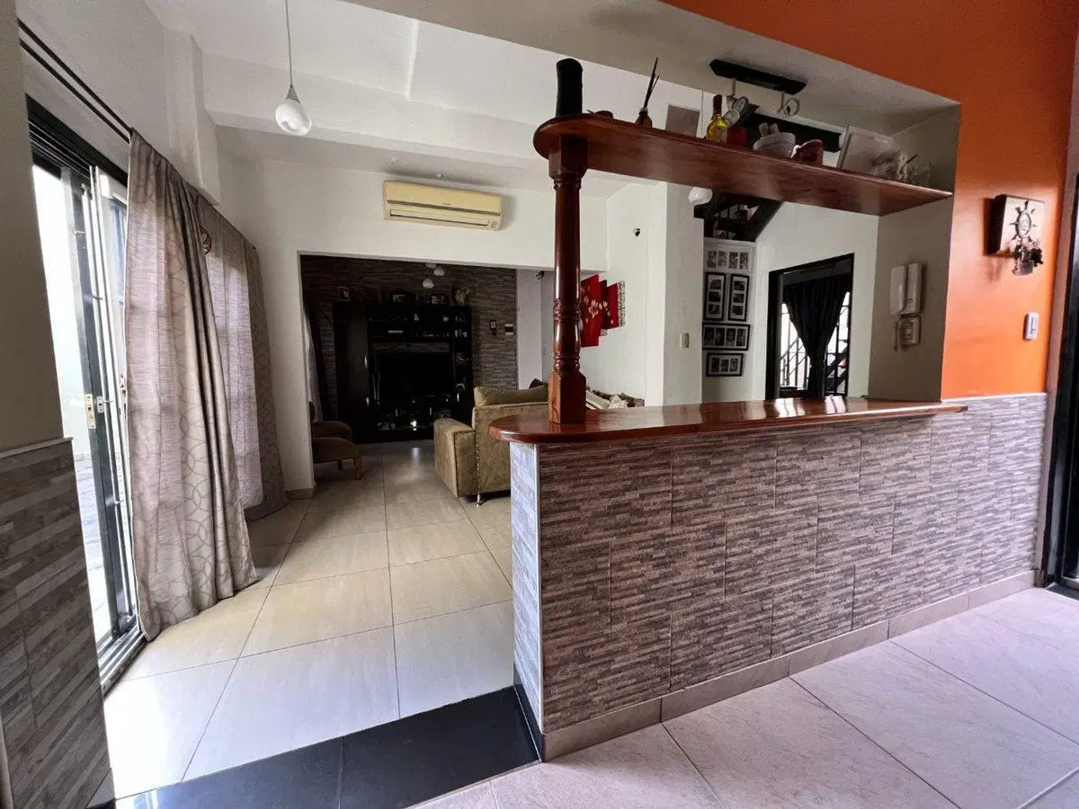 Venta excelente PH 4 ambientes reformado a nuevo 3