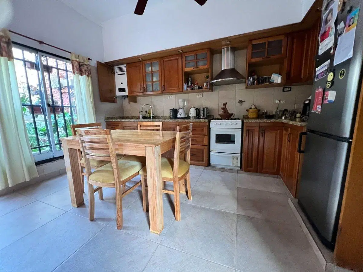 Venta excelente PH 4 ambientes reformado a nuevo 2
