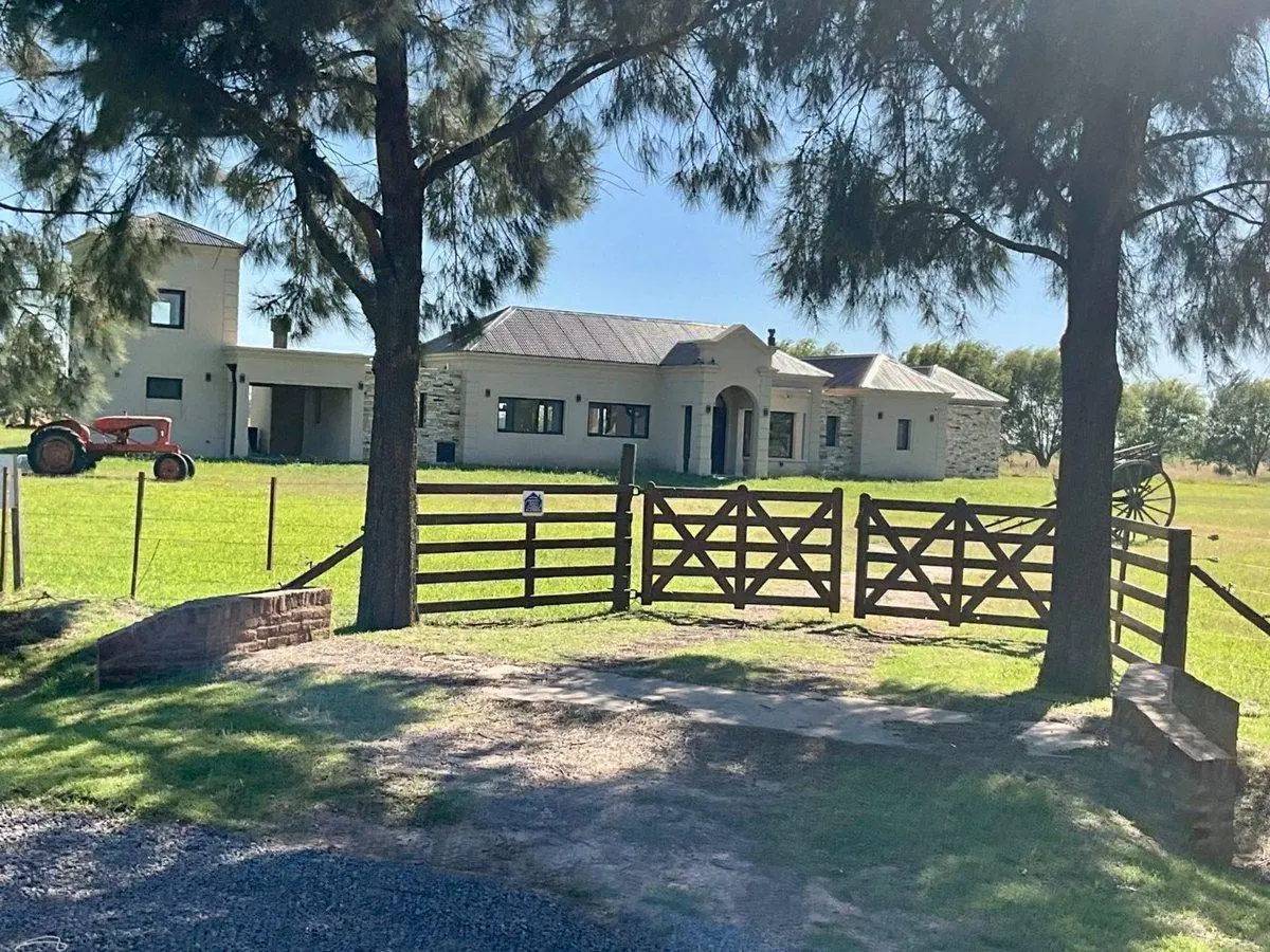 Venta casa  1 Hectarea 5 amb en Chacras de Abbott 4
