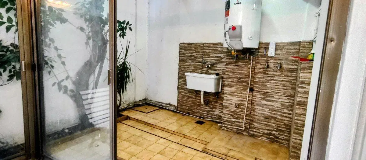 Venta departamento 2 ambientes  PB Belgrano Patio 3