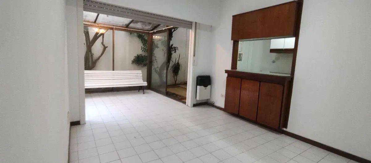 Venta departamento 2 ambientes  PB Belgrano Patio 5