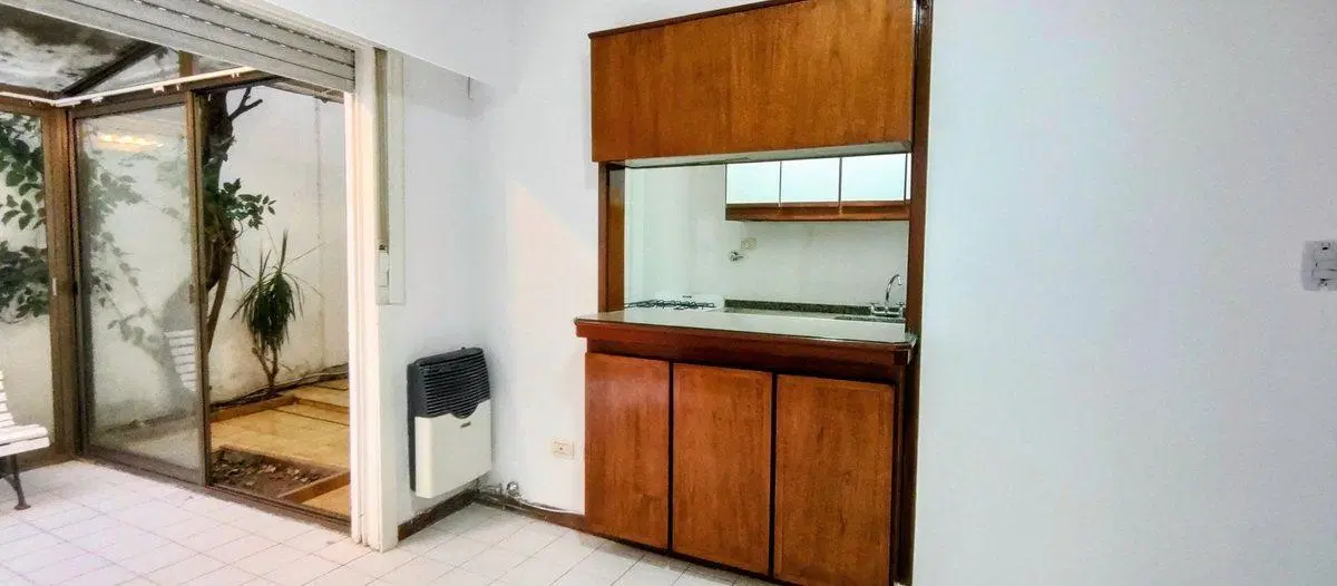Venta departamento 2 ambientes  PB Belgrano Patio 4