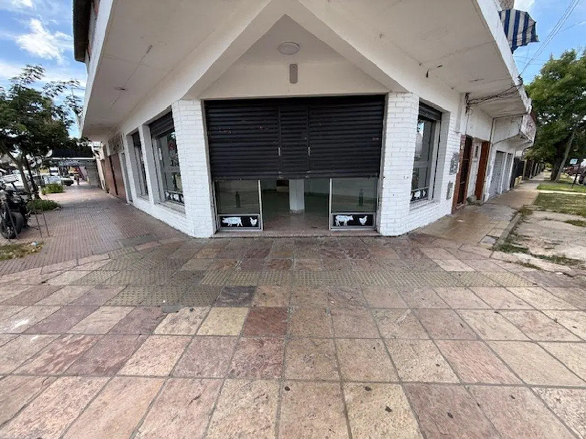 ALQUILER LOCAL COMERCIAL EN DON TORCUATO 3