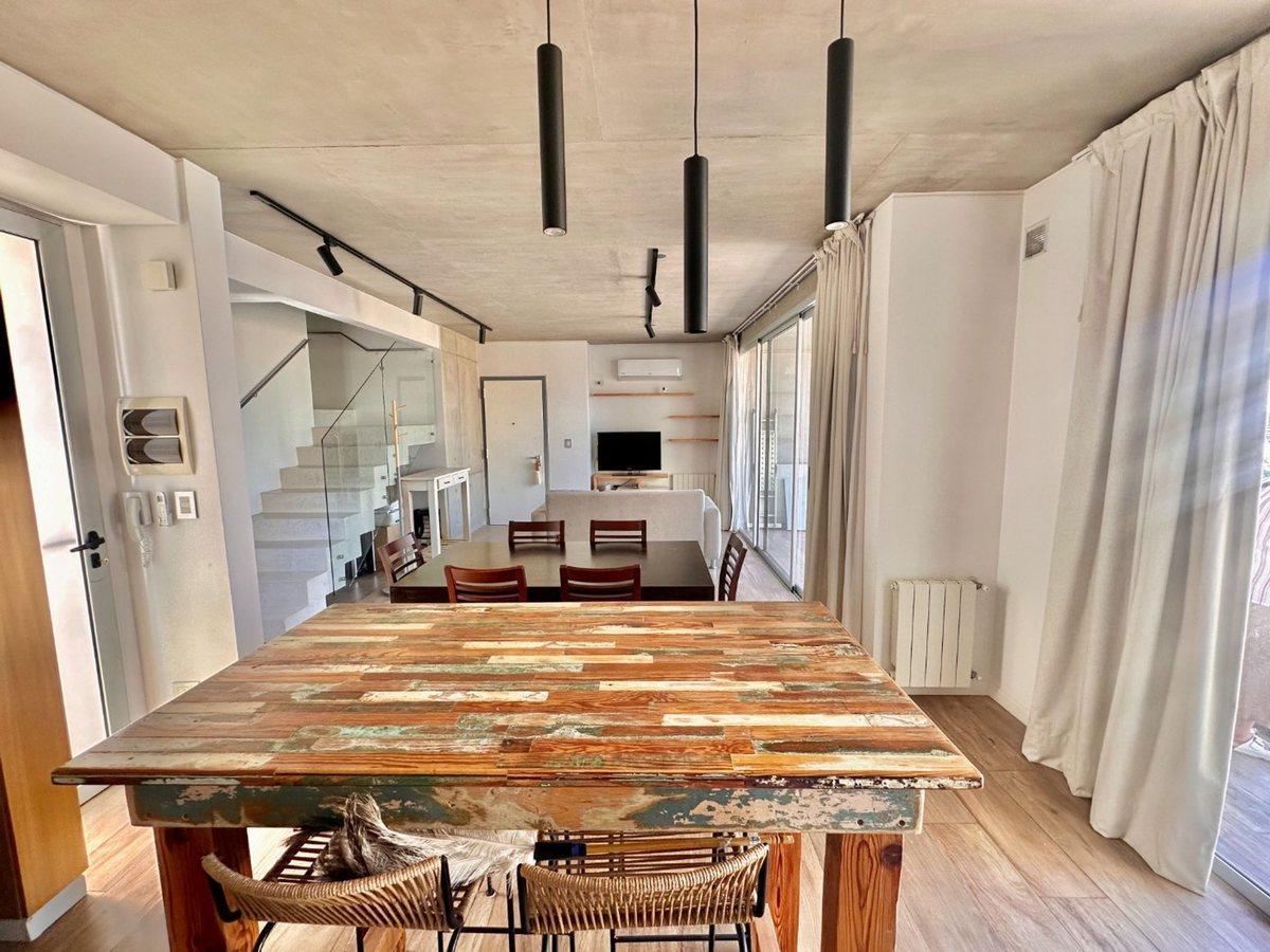 Venta depto triplex 3 amb con cochera y terreaza!