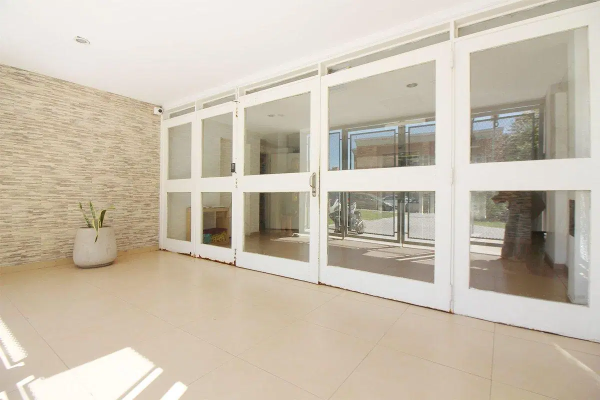 DEPARTAMENTO 3 AMBIENTES AVELLANEDA 56 M2 BCÓN/PTA 4