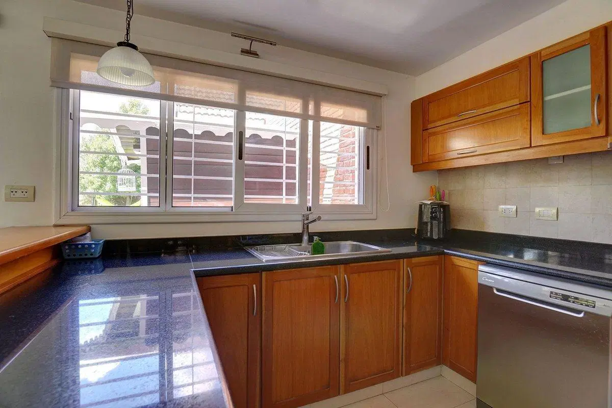 Venta de hermosa casa en Belen de Escobar 8