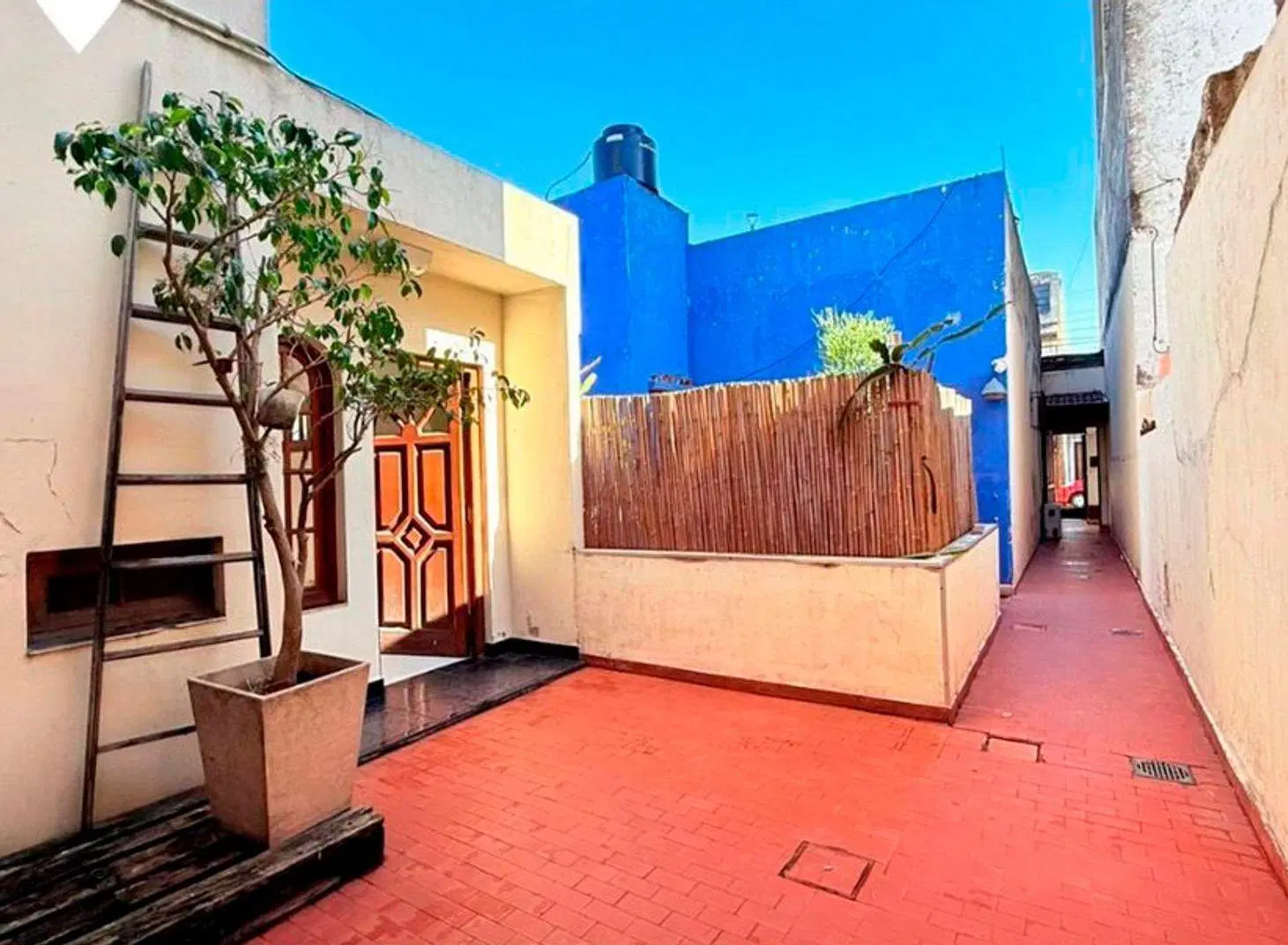 VENTA 2 PH EN LOTE 222m2 V. Maipú 3