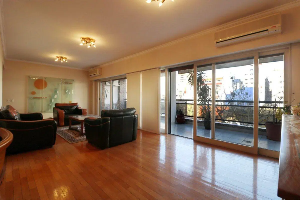 Venta  3 Ambientes Caballito con cochera y baulera 2
