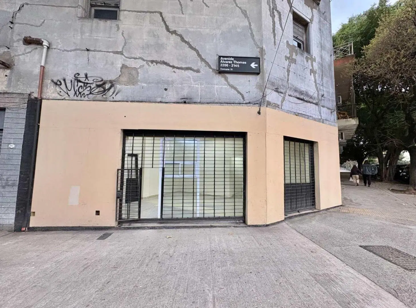 VENTA LOCAL SOBRE EXCELENTE AVENIDA 2