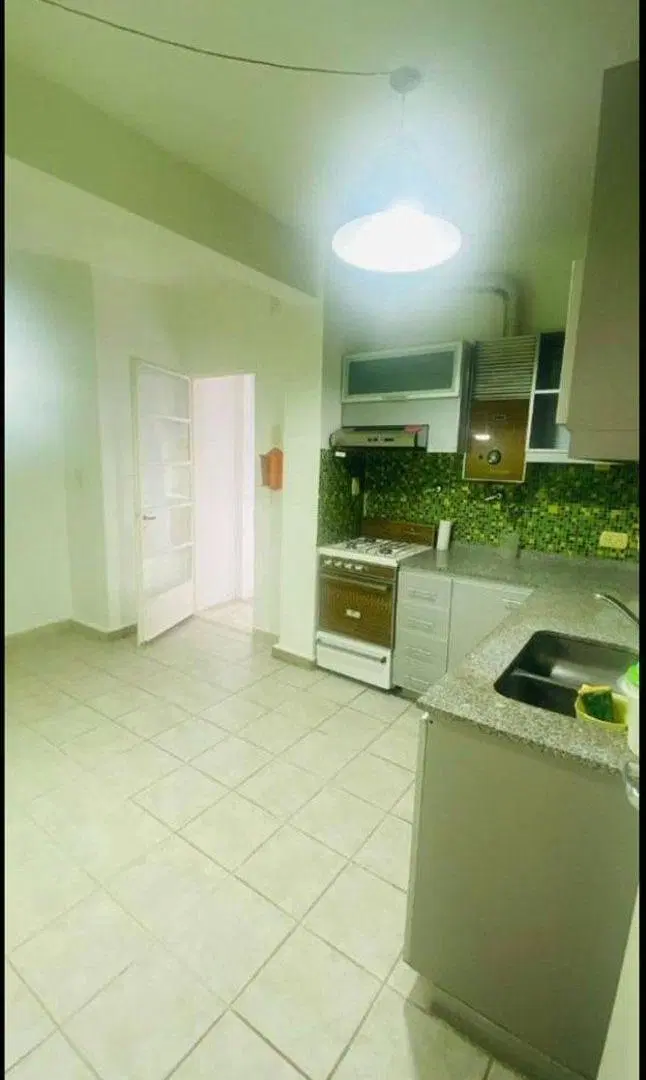Venta Departamento 3 ambientes Abasto 4