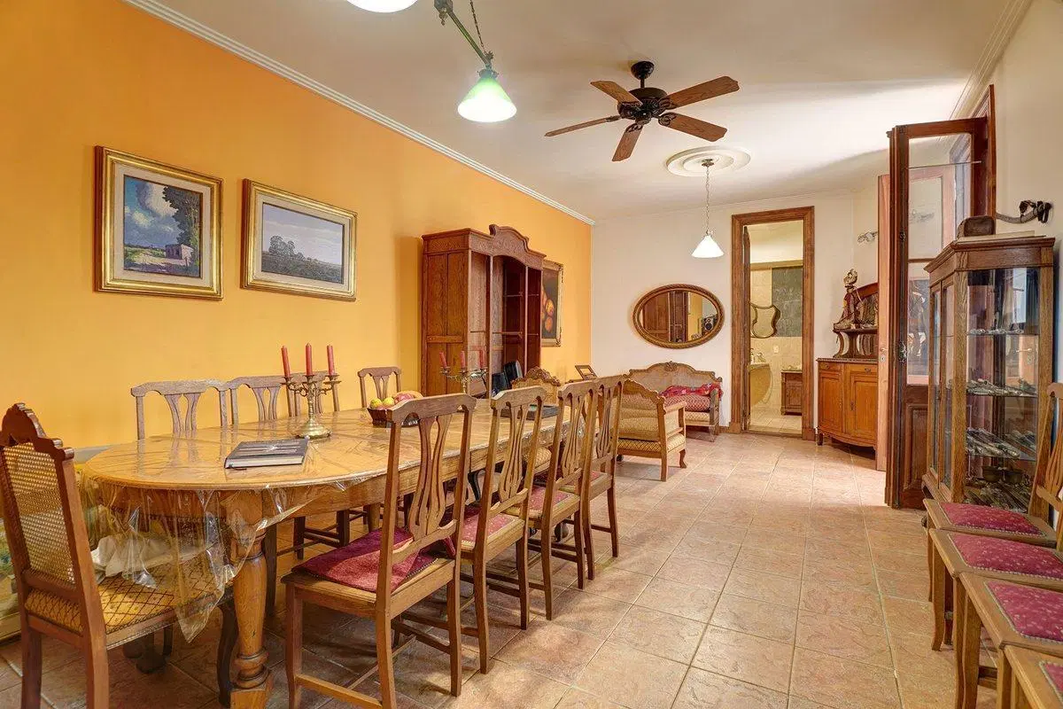 HERMOSA CASA LOTE PROPIO 6 AMB.- VENTA / MONSERRAT 4