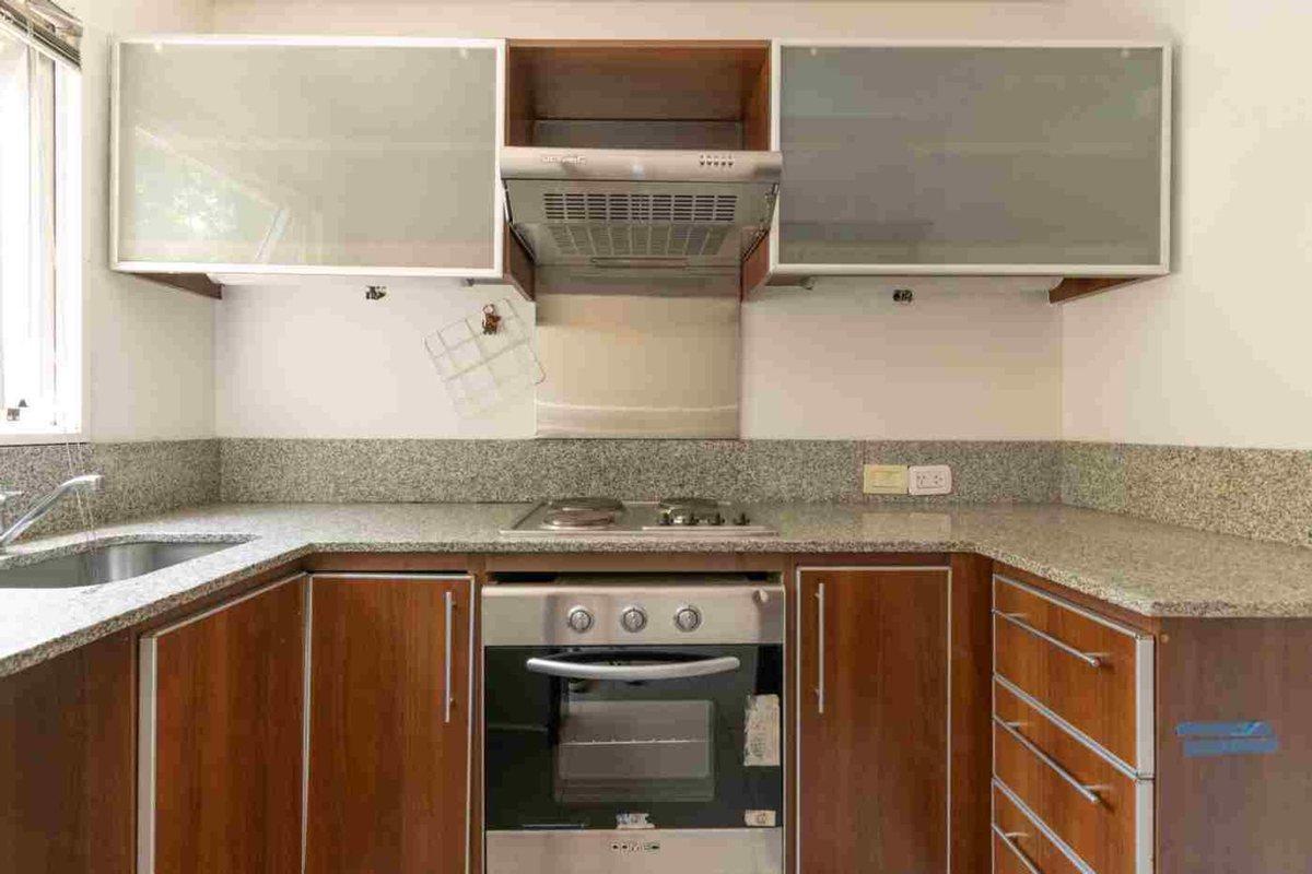 Venta departamento 2 ambientes Las Cañitas c/patio