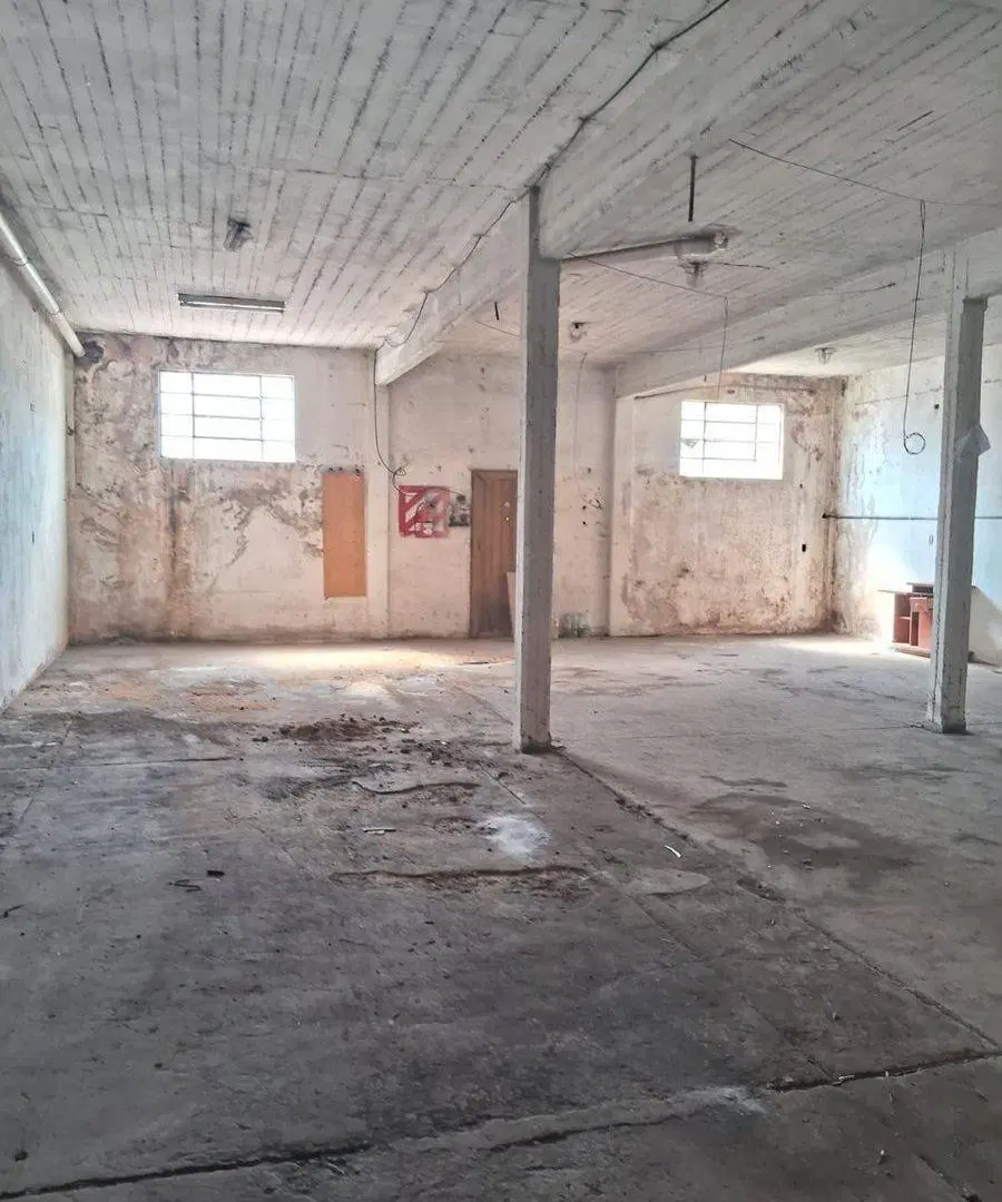 Galpon Comercial y Casa 4 ambientes Loma Hermosa 2