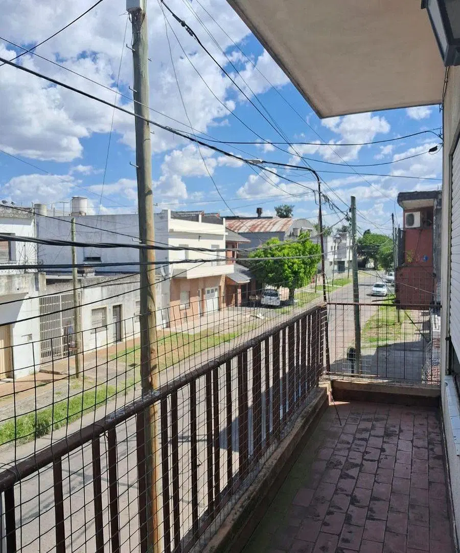 Galpon Comercial y Casa 4 ambientes Loma Hermosa 5