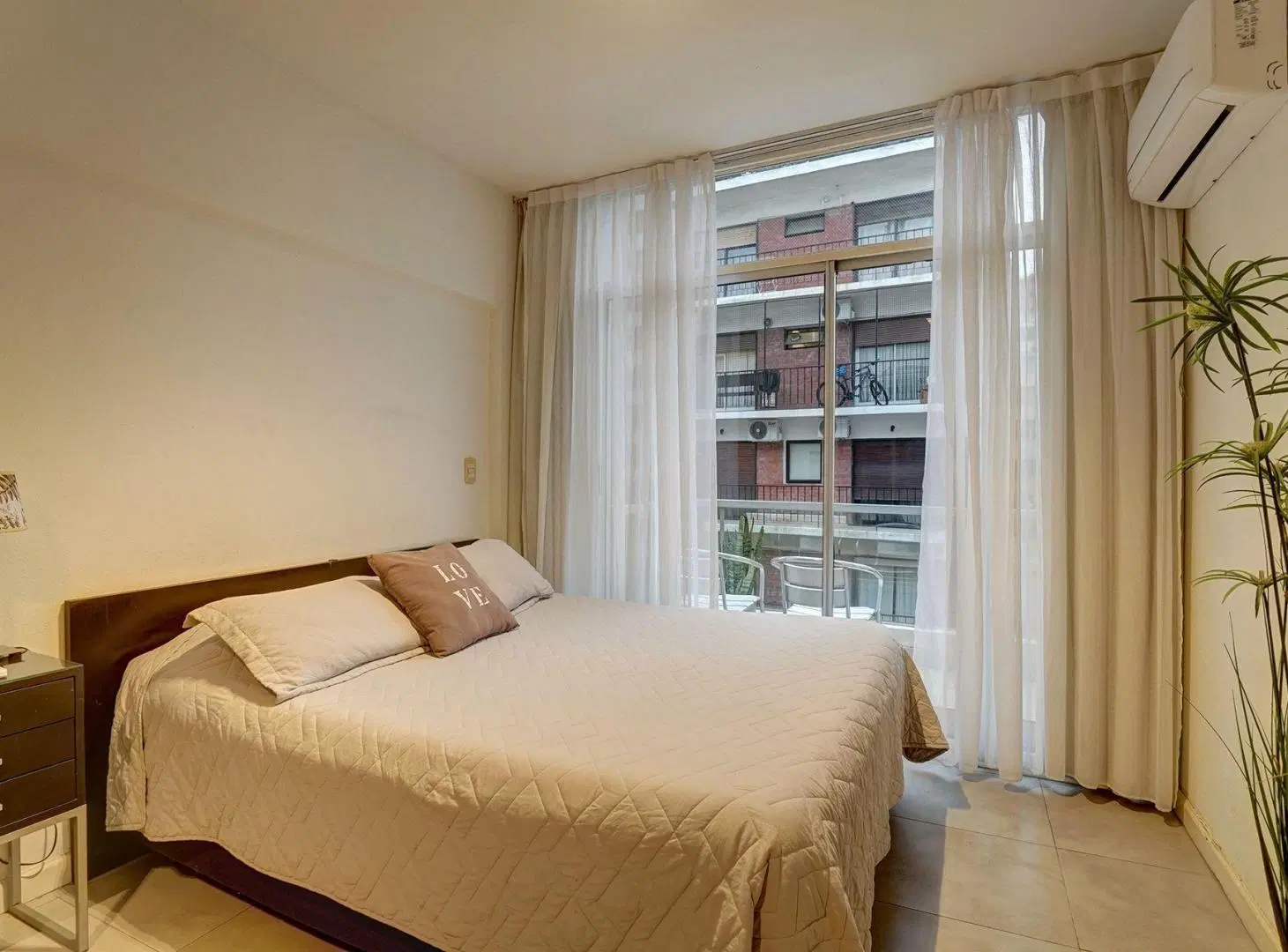 VENTA MONOAMBIENTE CON BALCON RECOLETA AMOBLADO 5