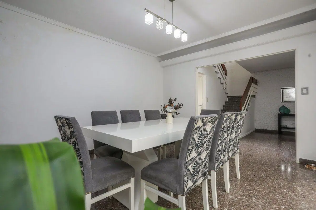 VENTA PH 5 AMBIENTES C/PATIO Y TERRAZA EN LINIERS 2