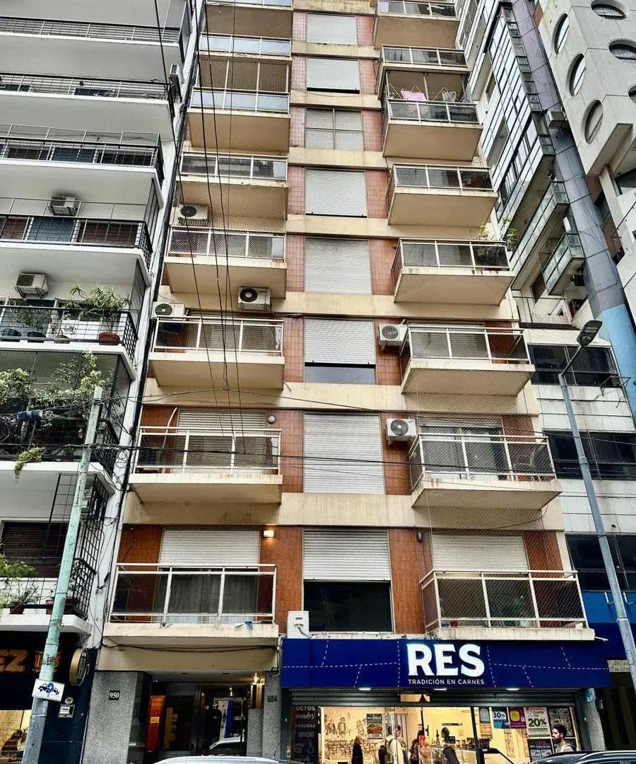 VENTA DEPARTAMENTO  2 AMBIENTES  BALCON RECOLETA 2