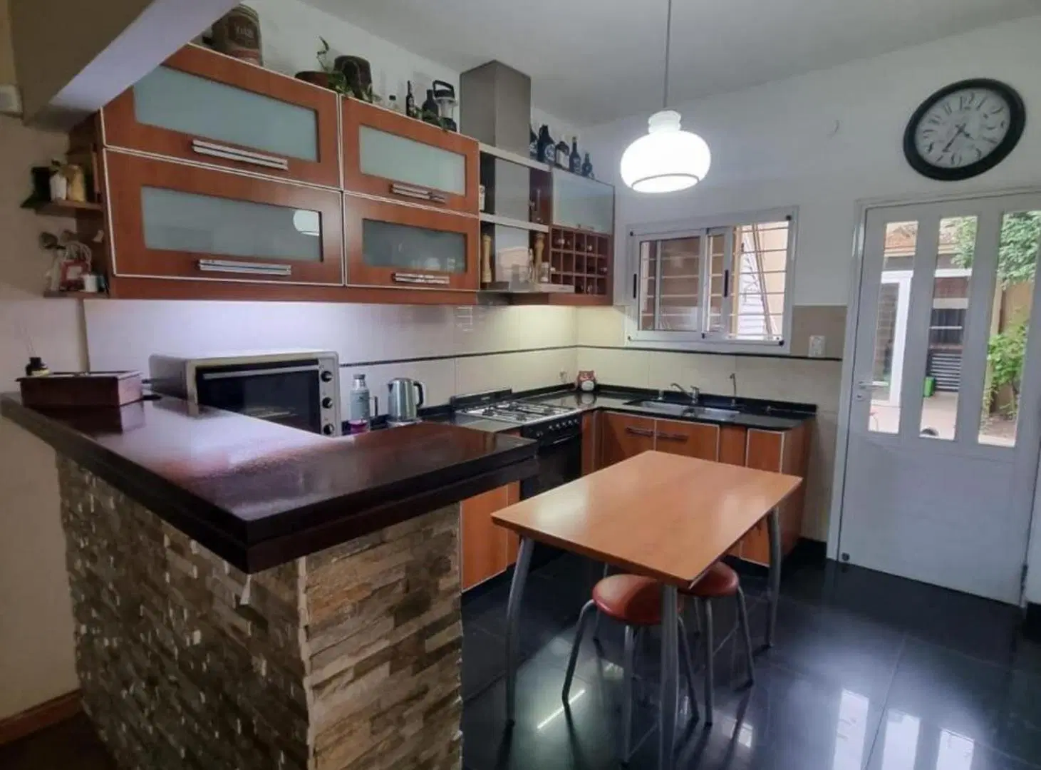 VENTA CASA LOTE PROPIO - MONTE CASTRO 8
