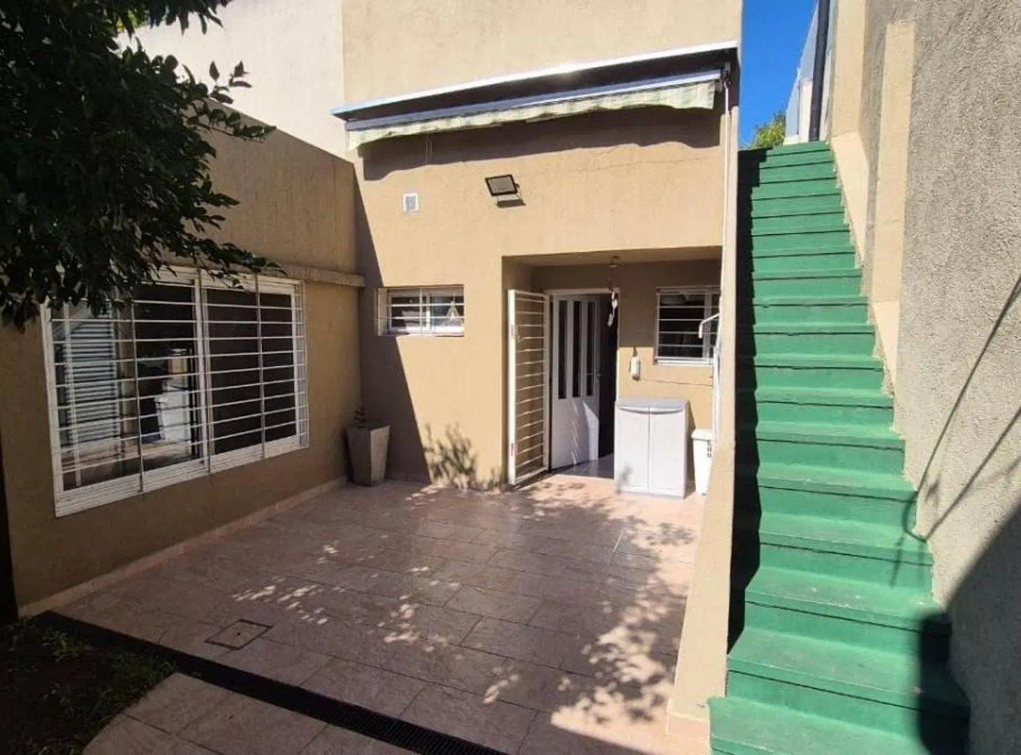 VENTA CASA LOTE PROPIO - MONTE CASTRO 2