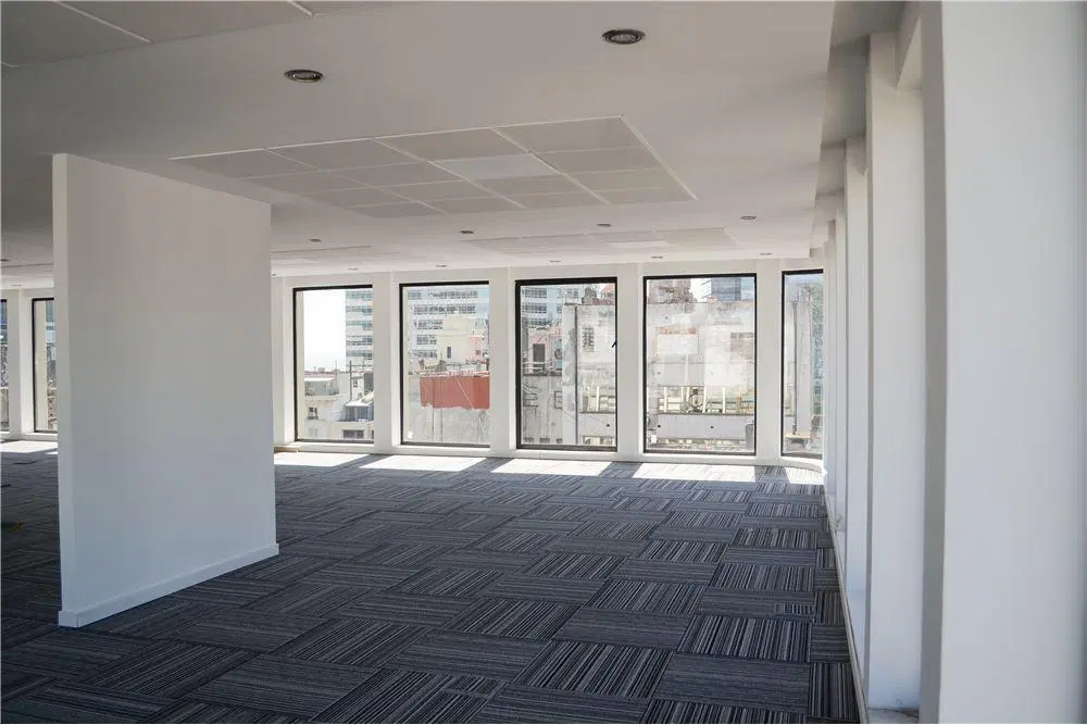 Oficina Microcentro 260m2 totalmente remodelada. 2