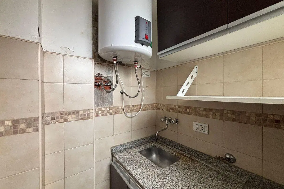 Venta Departamento 2 ambientes Balvanera 5