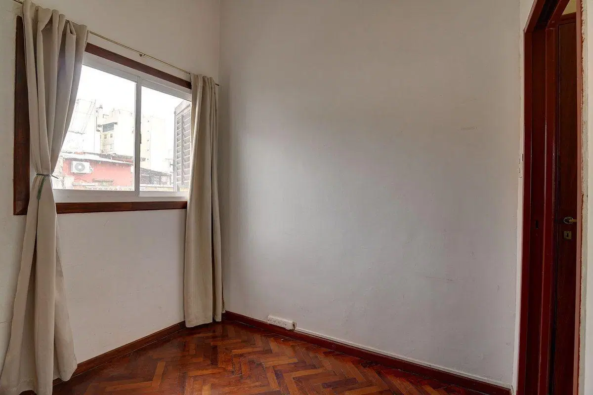 Venta Departamento 2 ambientes Balvanera 4
