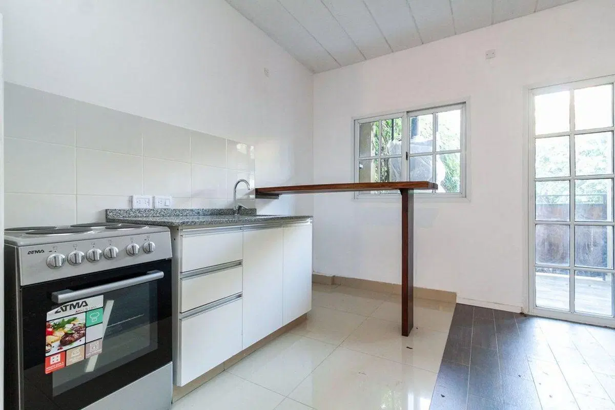 VENTA MONOAMBIENTE EN COLEGIALES CON BALCON! 2