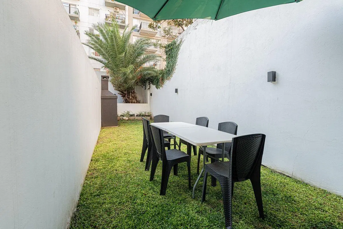 Venta monoambiente Villa Urquiza con jardin 4