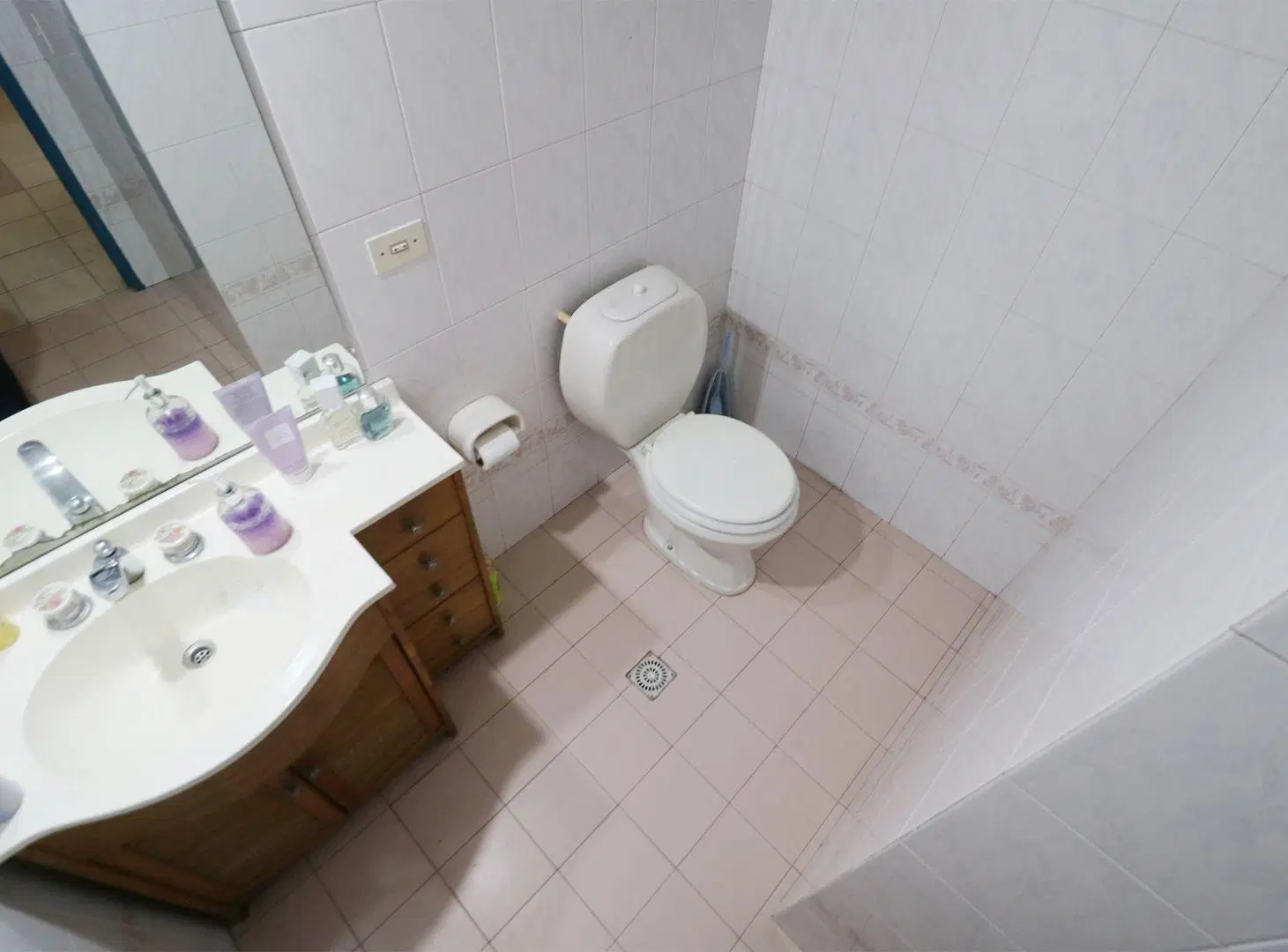 VENTA CASA CASEROS CENTRO APTO CREDTIO 4