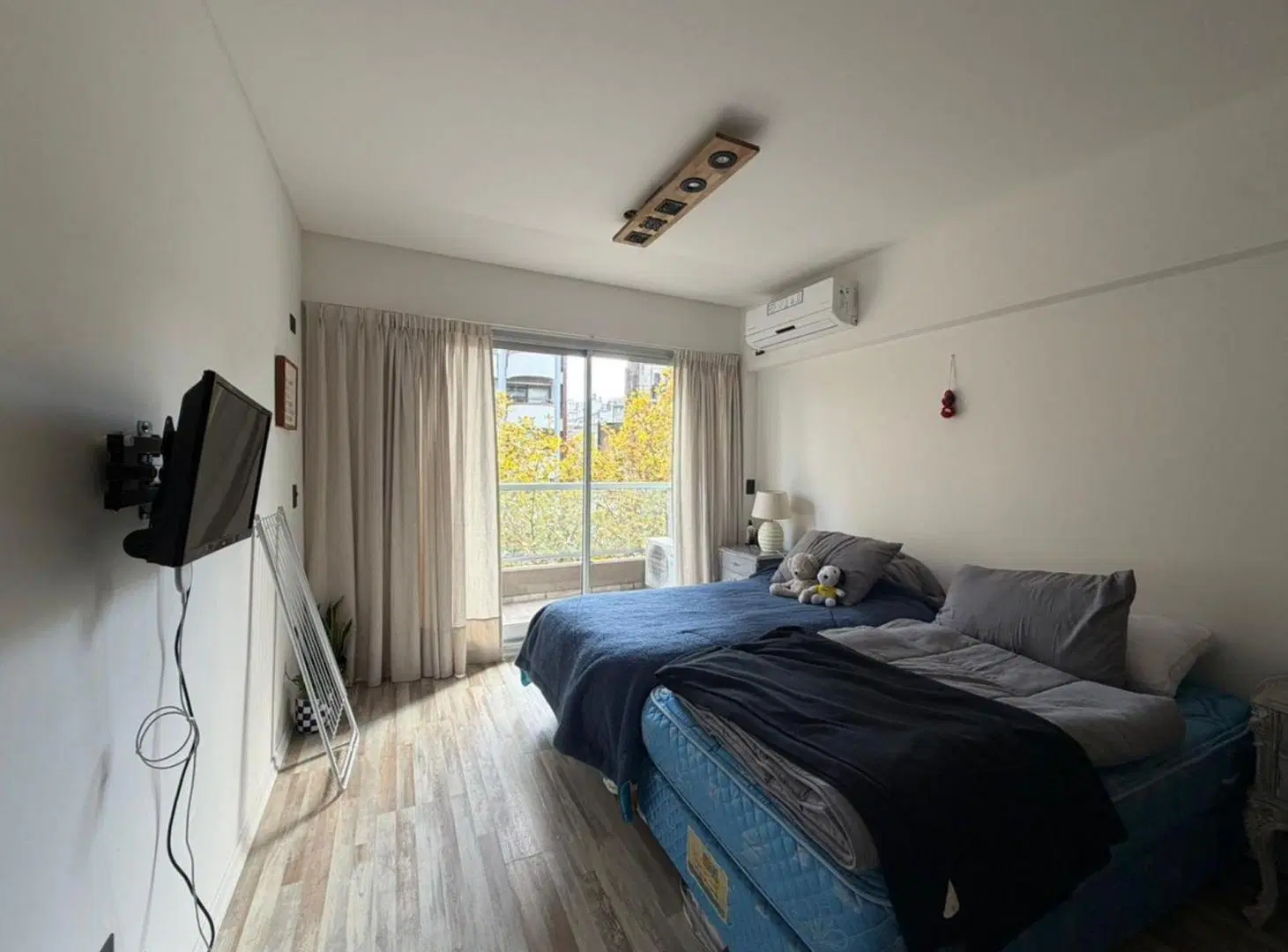 VENTA AMPLIO Y LUMINOSO MONOAMBIENTE EN RECOLETA 3