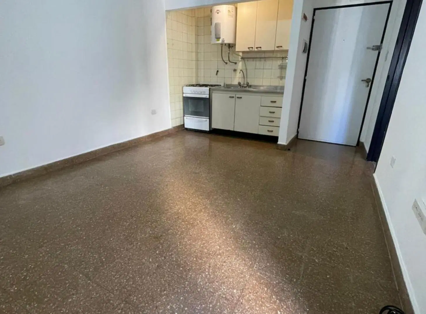Venta 3 Ambientes Caballito: Ubicación y Conexión 2