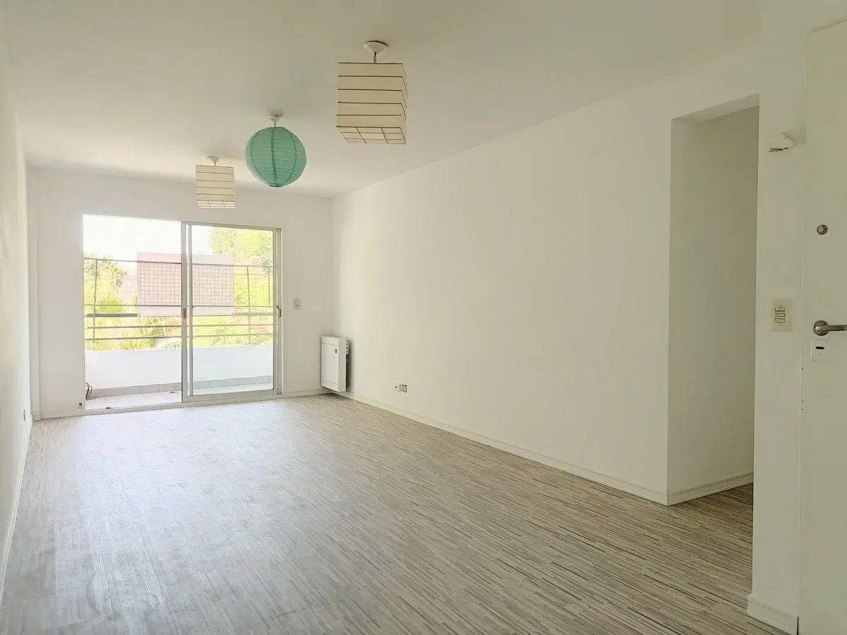 VENTA DEPARTAMENTO 3 AMBIENTES AMPLIO BALCÓN 5