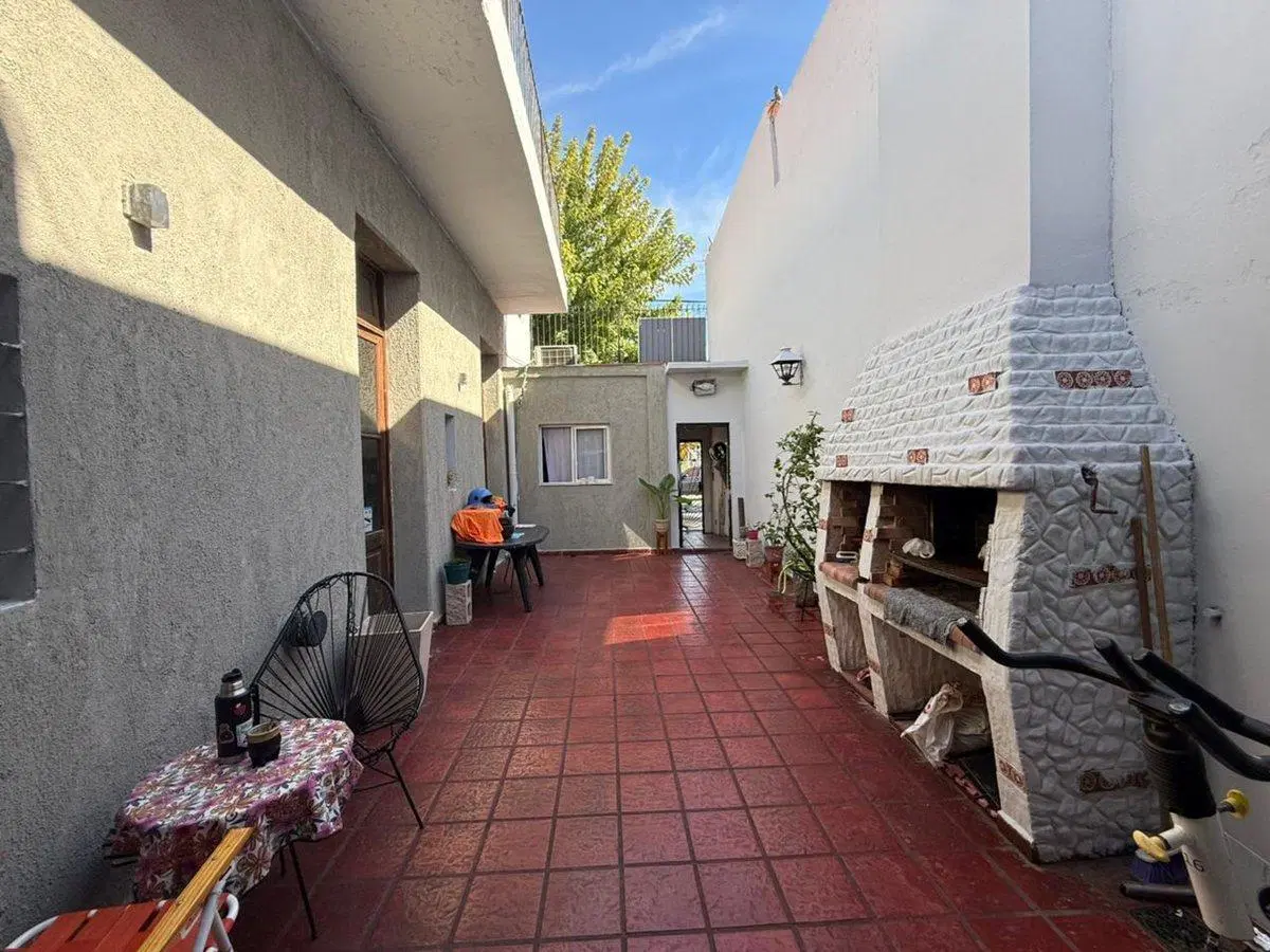 VENTA CASA 5 AMB PATIO + TERRAZA -PARQUE PATRICIOS 3