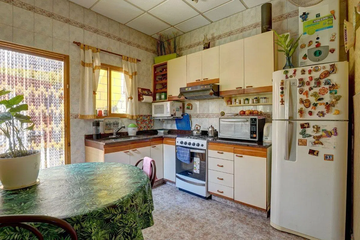 CASA LOTE PROPIO 4 AMB.- VENTA / POMPEYA NORTE 2