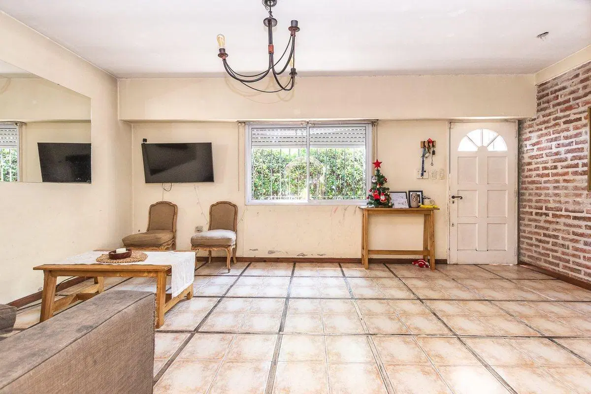 Casa en venta 5 Ambientes Ramos Mejia 3