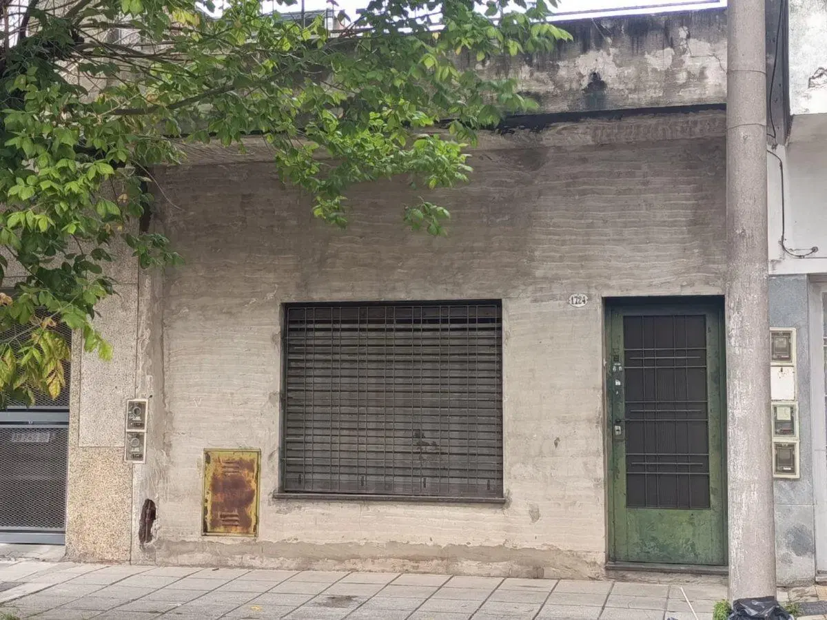 CASA A REFACCIONAR SOBRE LOTE DE 185 METROS 3