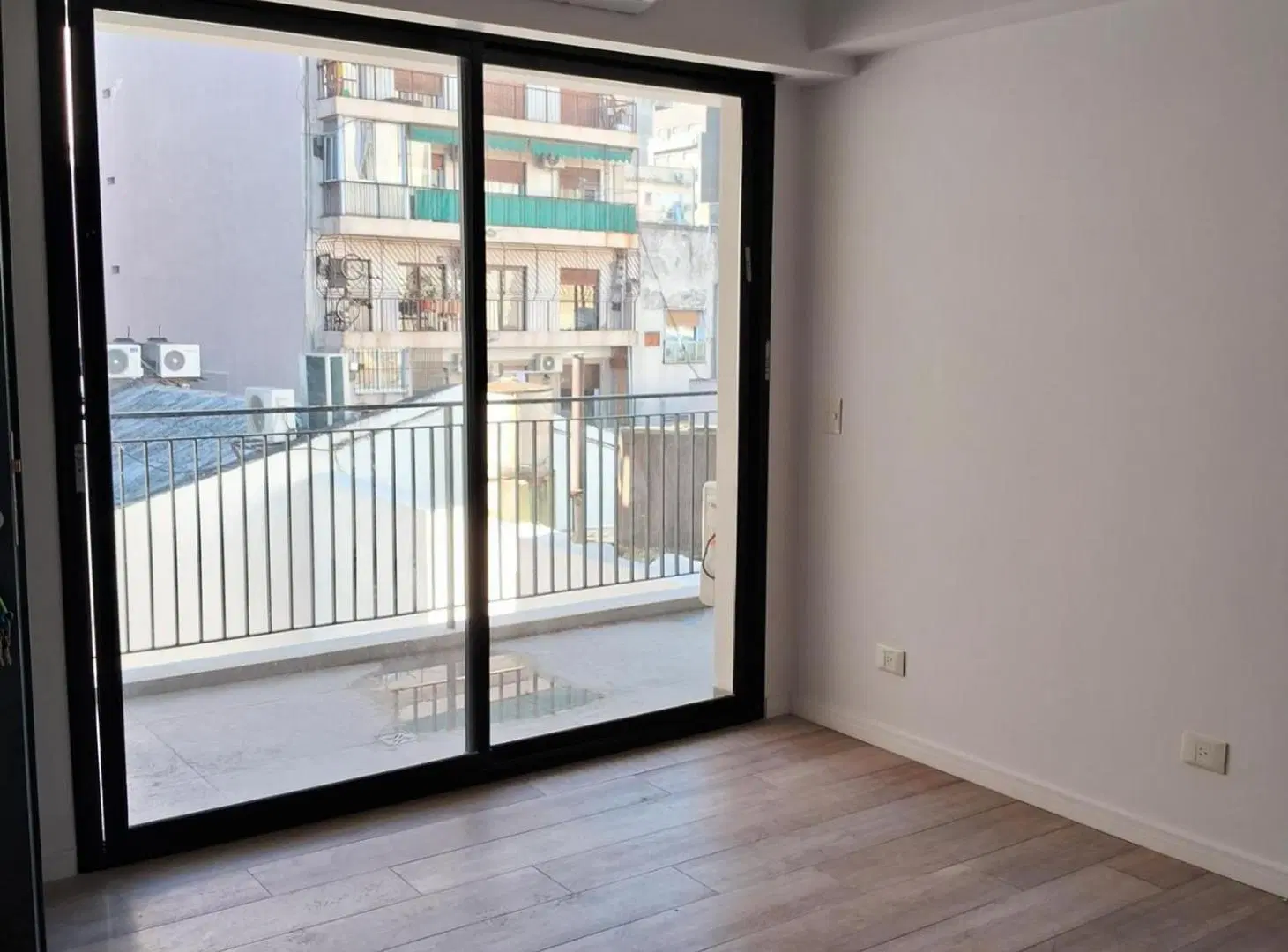 Departamento 2 ambientes balcón parrilla 3