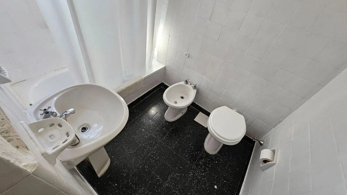 VENTA 2 AMBIENTES BALCON Y BAULERA VILLA  URQUIZA 2