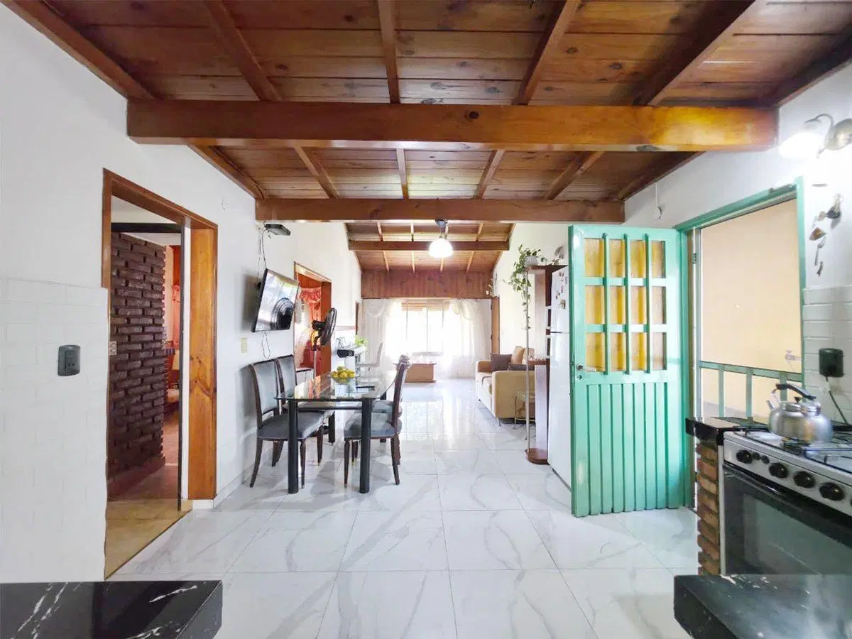 VENTA CASA + PATIO, QUINCHO, PILETA PALOMAR BS.AS 5