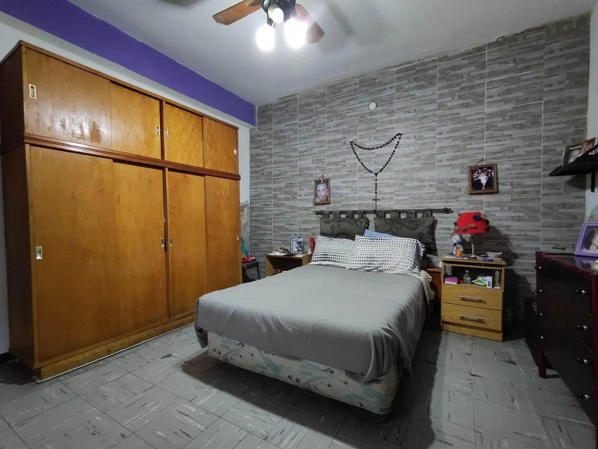 Venta Casa Pompeya con cochera y patio . 5